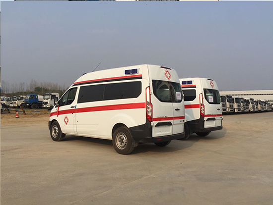 國(guó)六福特全順V362負(fù)壓救護(hù)車